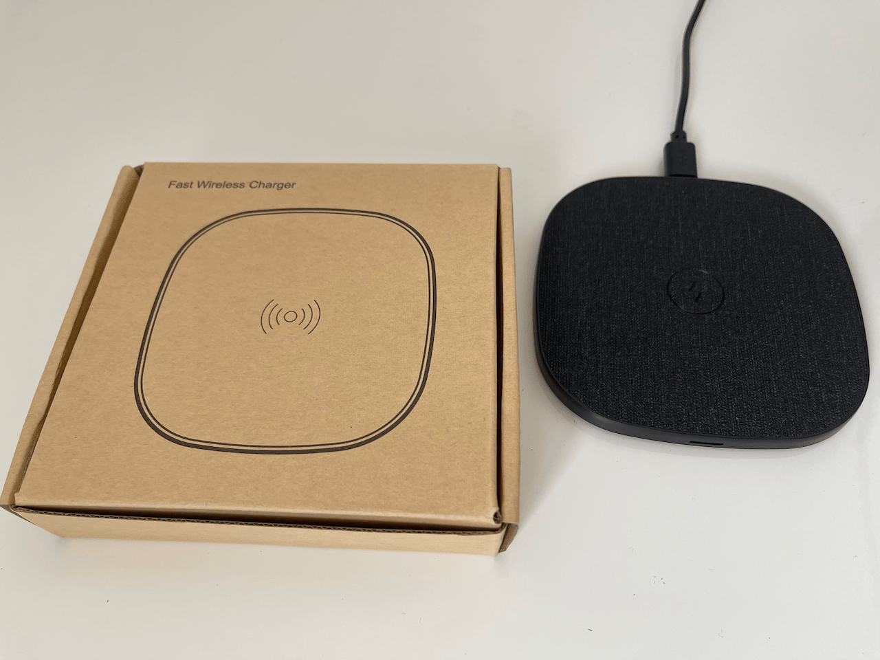 LUXSURE - Fast Wireless Charger Qi Ladestation - induktive Ladestation für iPhone, Samsung, Huawei - getestet von #Videoleben