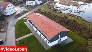 Gelände der ehemaligen Scheune - Ferienhäuser am Mühlenweiher - Videoleben von familyeller