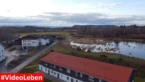 eingebettet im Voralpenland - Ferienhäuser am Mühlenweiher - Videoleben von familyeller