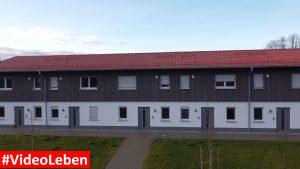 vom Carport aus - Ferienhäuser am Mühlenweiher - Videoleben von familyeller