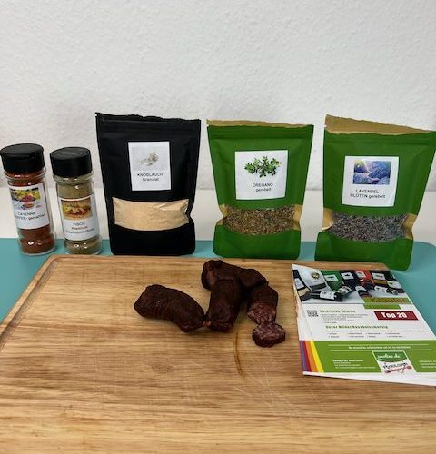 5 Gewürze und Wildschweinfleischsalami von emolino Genuss.- getestet von Videoleben von Familyeller - Rezeptfamilie