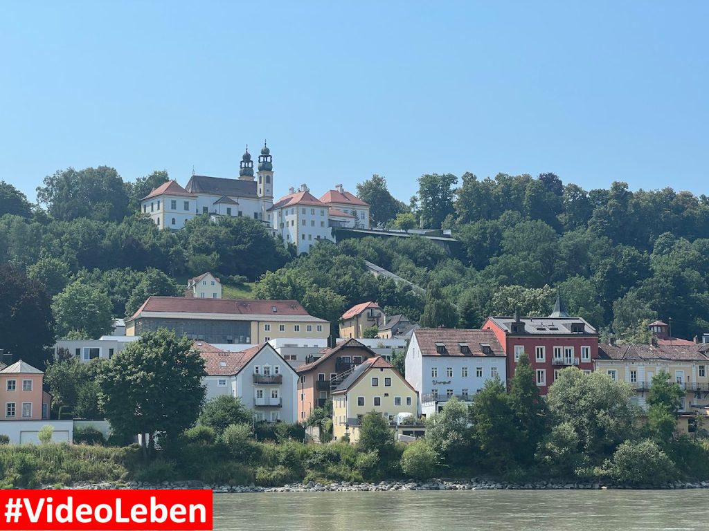 Burg an der rechten Innseite in Passau mit videoleben von Familyeller