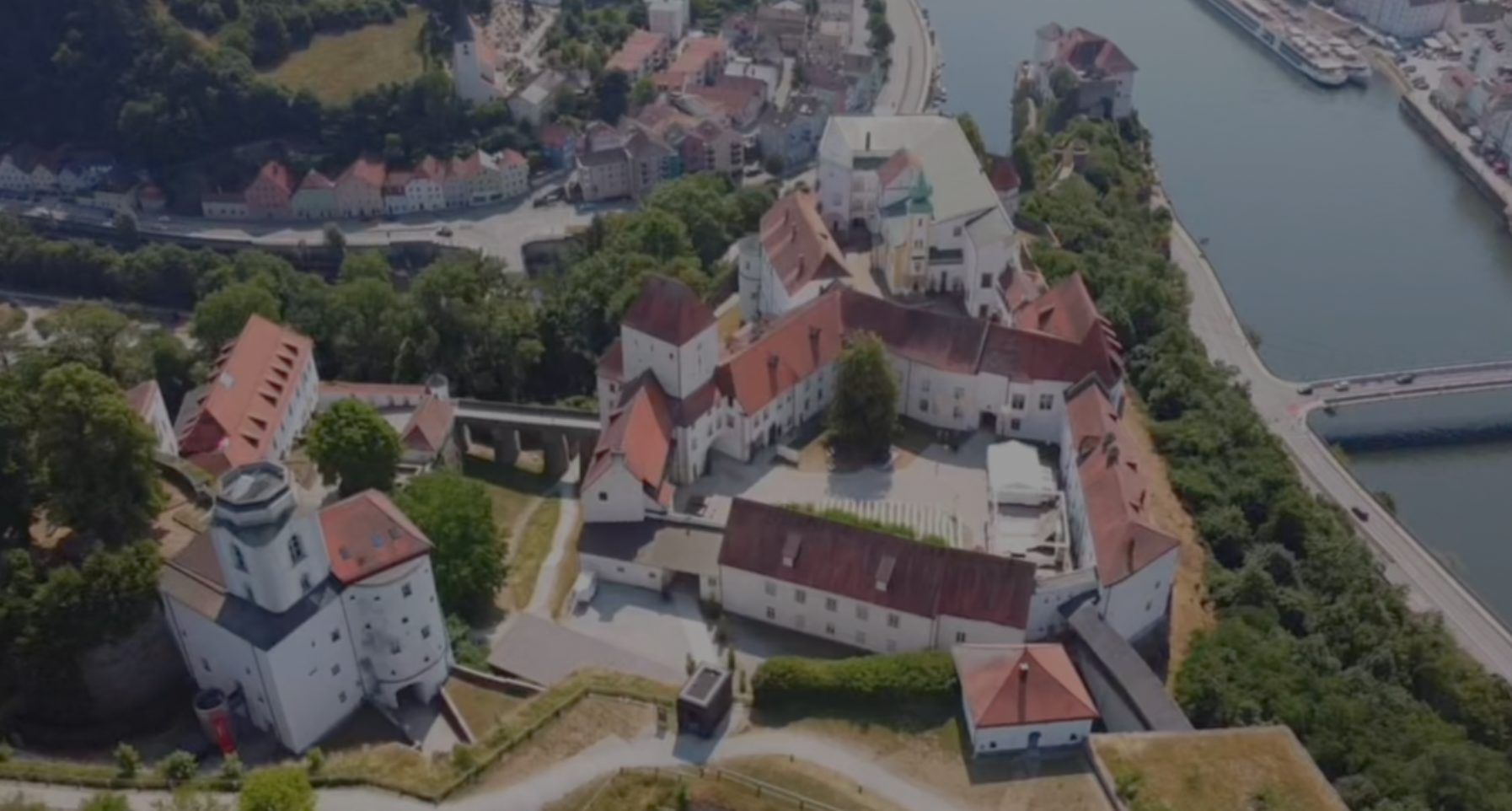 Burganlage Veste Oberhaus - videoleben von familyeller