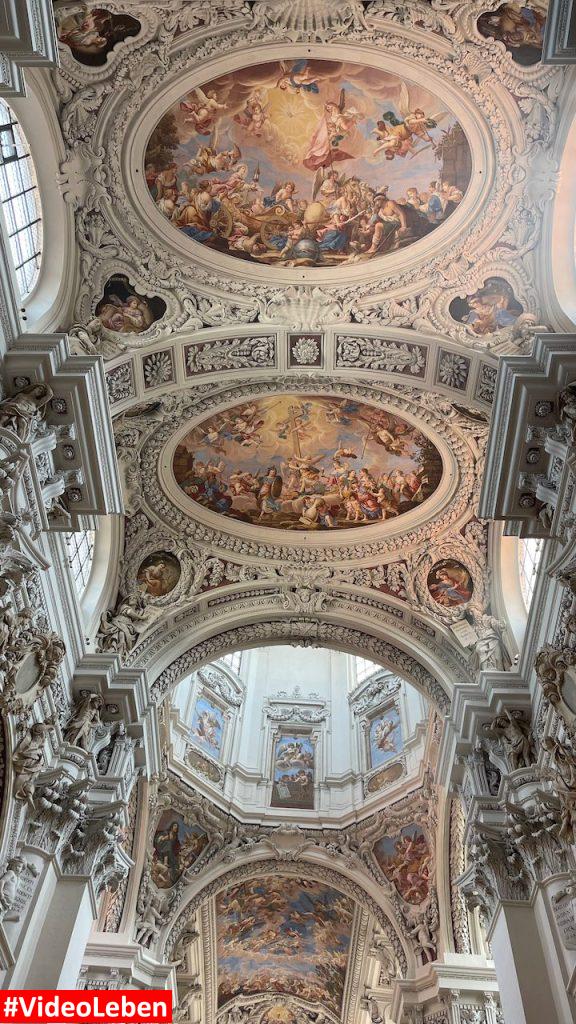 Deckenmalerei im Dom in Passau mit videoleben von Familyeller