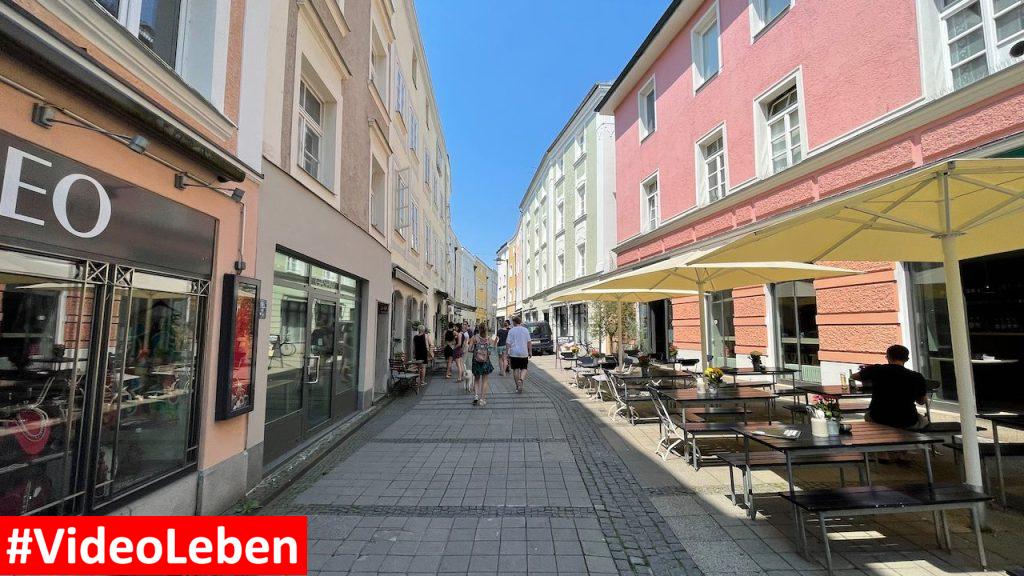 Fußgängerzone in Passau mit videoleben von Familyeller