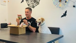 Trainingssnacks PURINA Adventuros vorgestellt von Doggi-Dog und videoleben von familyeller