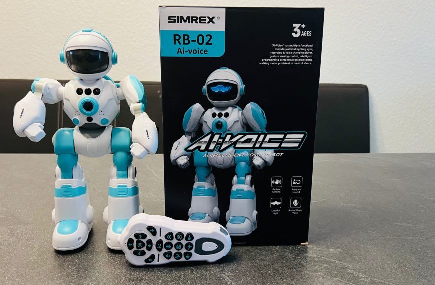 SIMREX RB - 02 Ai-Voice Roboter für Kids ab 3 Jahren - vorgestellt von videoleben von familyeller