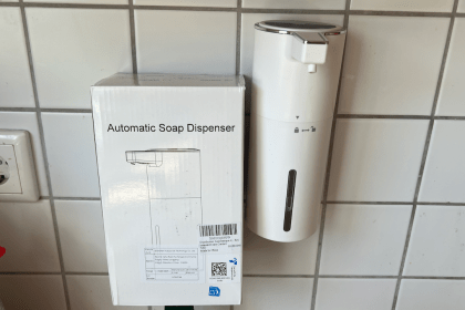automatischer Seifenspender mit USB-C und Wandhalterung - beit videoleben von familyeller