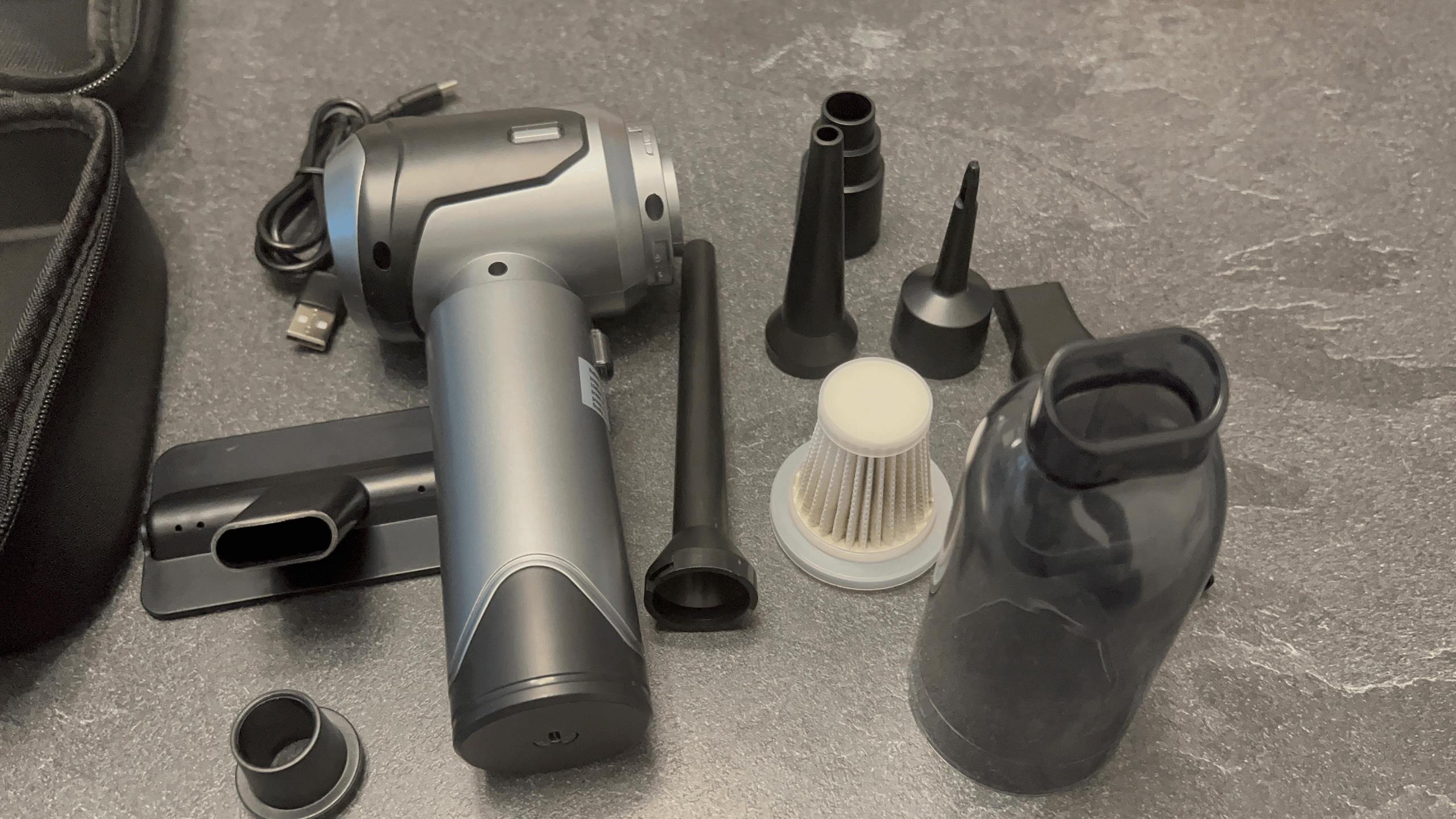 Grixz - 22.000 PA starker Akkustaubsauger - vorgestellt von videoleben von familyeller