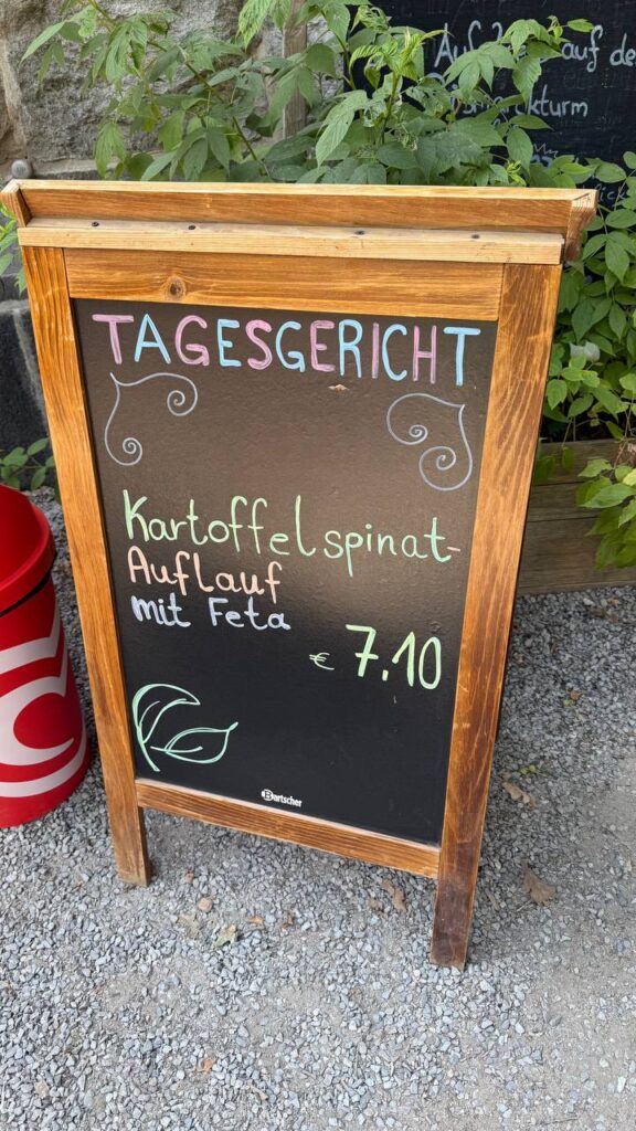 Preisschild mit familienfreundlichen Preisen