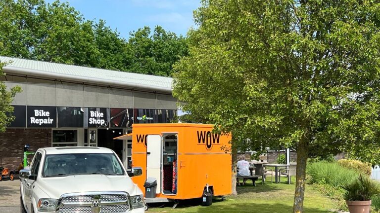 Foodtruck WOW Makkum – Leckere Streetfood-Snacks am Beach Resort