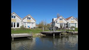 Ferienhaus am IJsselmeer – Schakelvilla Makkum mit Sauna