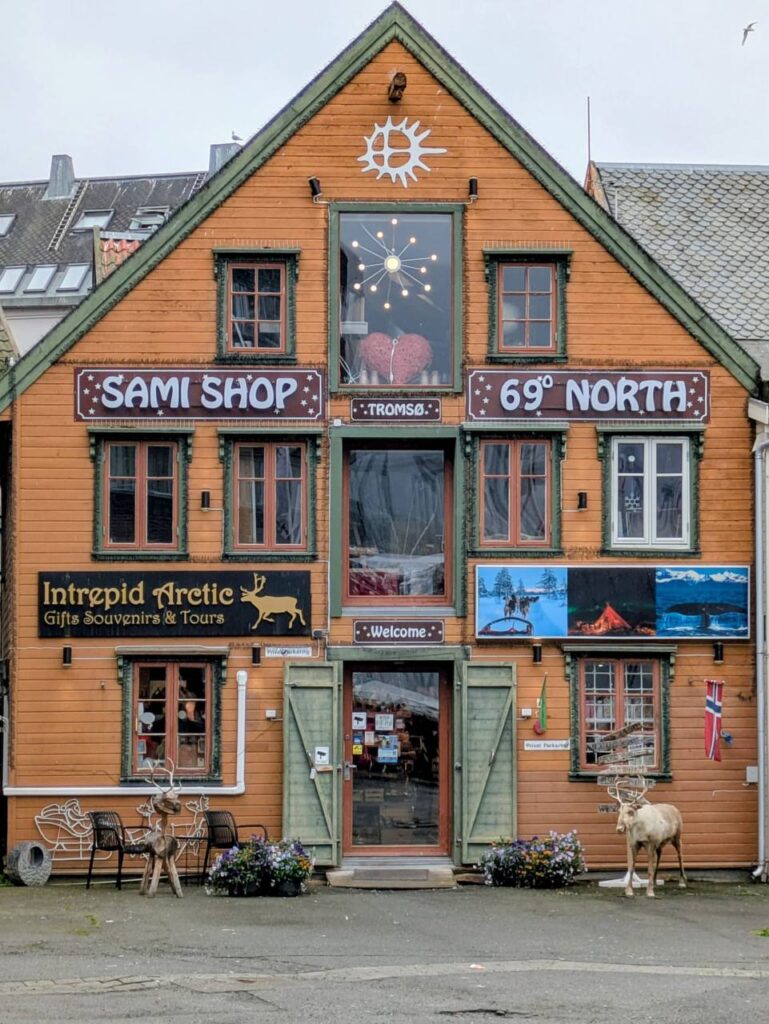 Norwegisches Holzhaus in Tromso