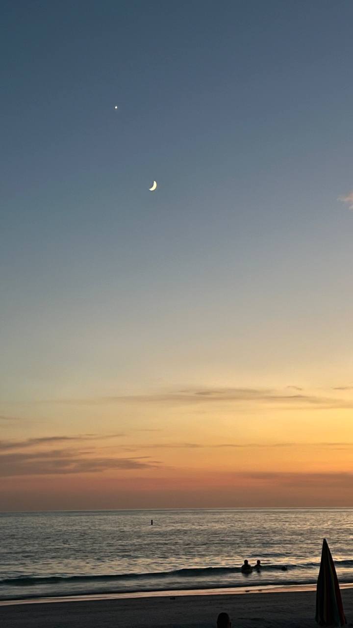 Sonnenuntergang am Strand von Anna Maria Island, Florida