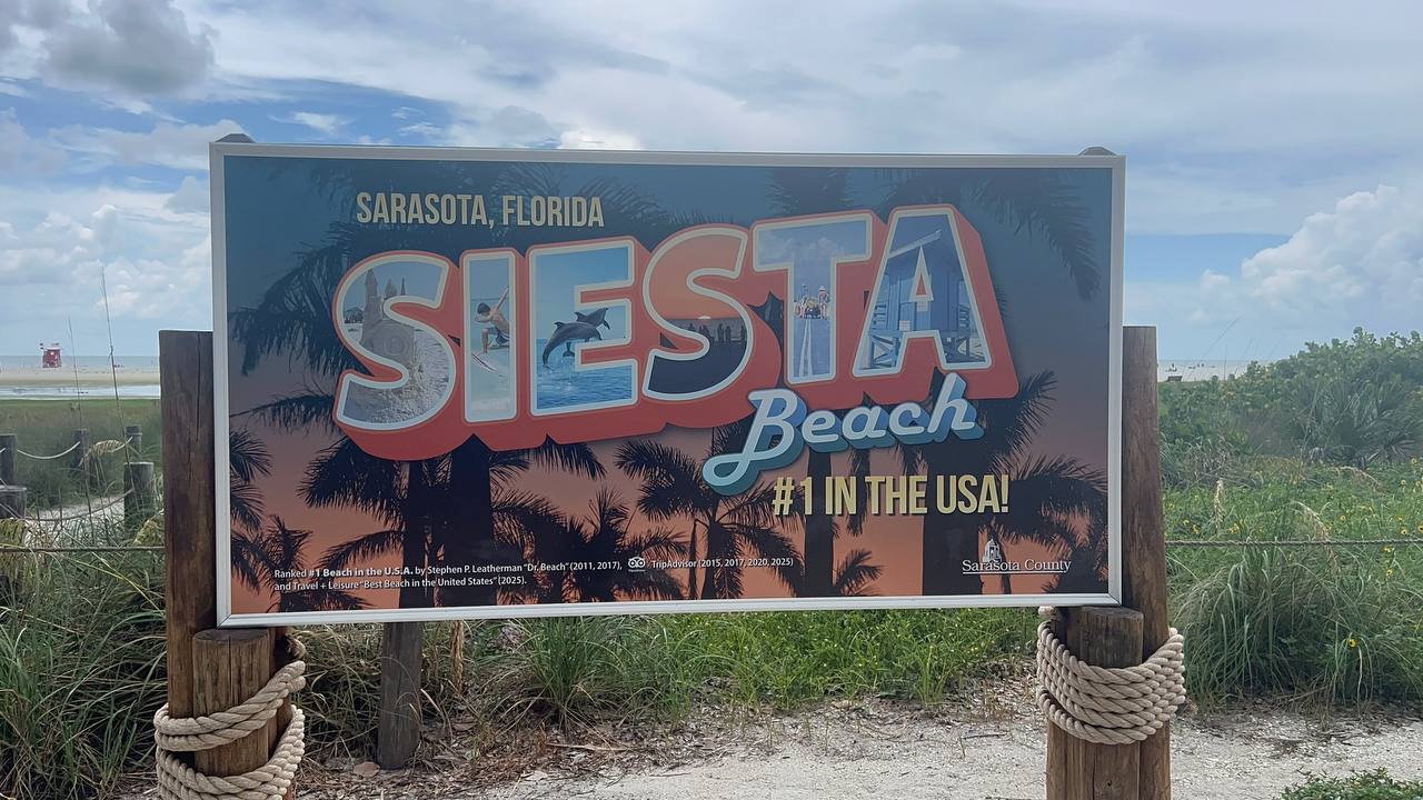 Siesta Beach bei Sarasota am zehnten Tag in Florida (1)