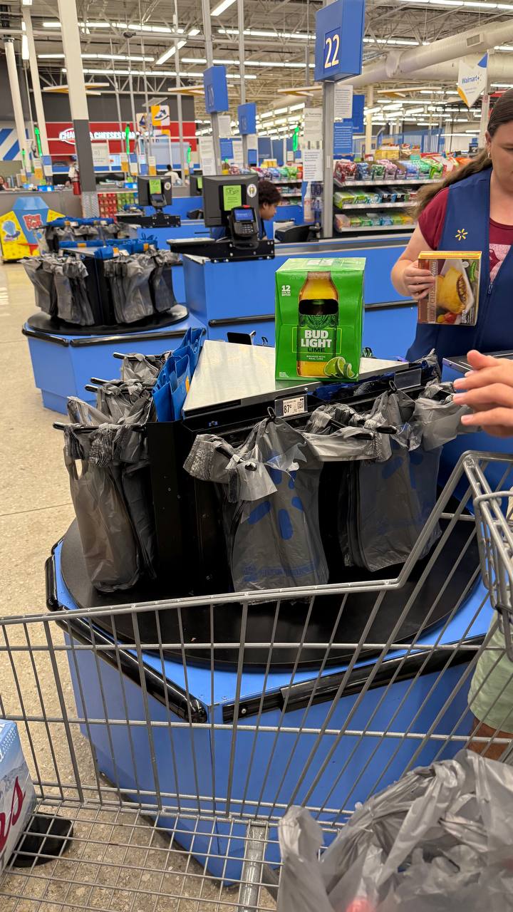 Einkauf bei Walmart in Florida – Bild 3
